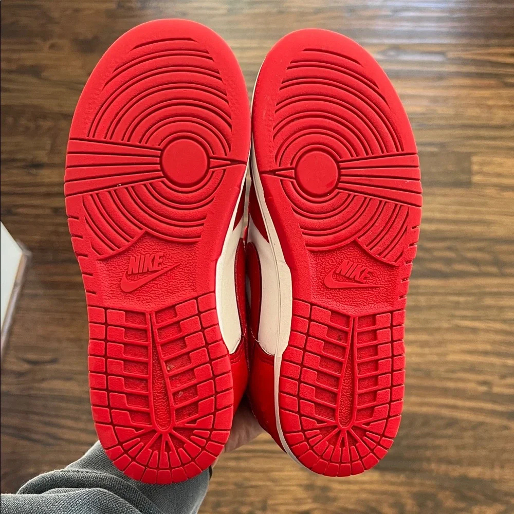 Kids Nike Dunk Low Casual Shoes - Bright Red and White - Picture 4 of 5